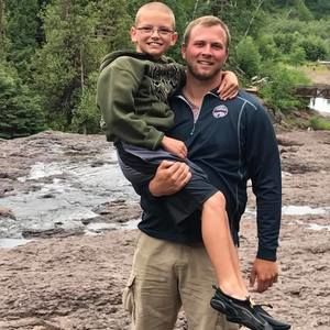 Meet your Posher, Logan